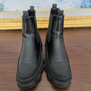 Chelsea/Lug rain boots - new w/out tag or box